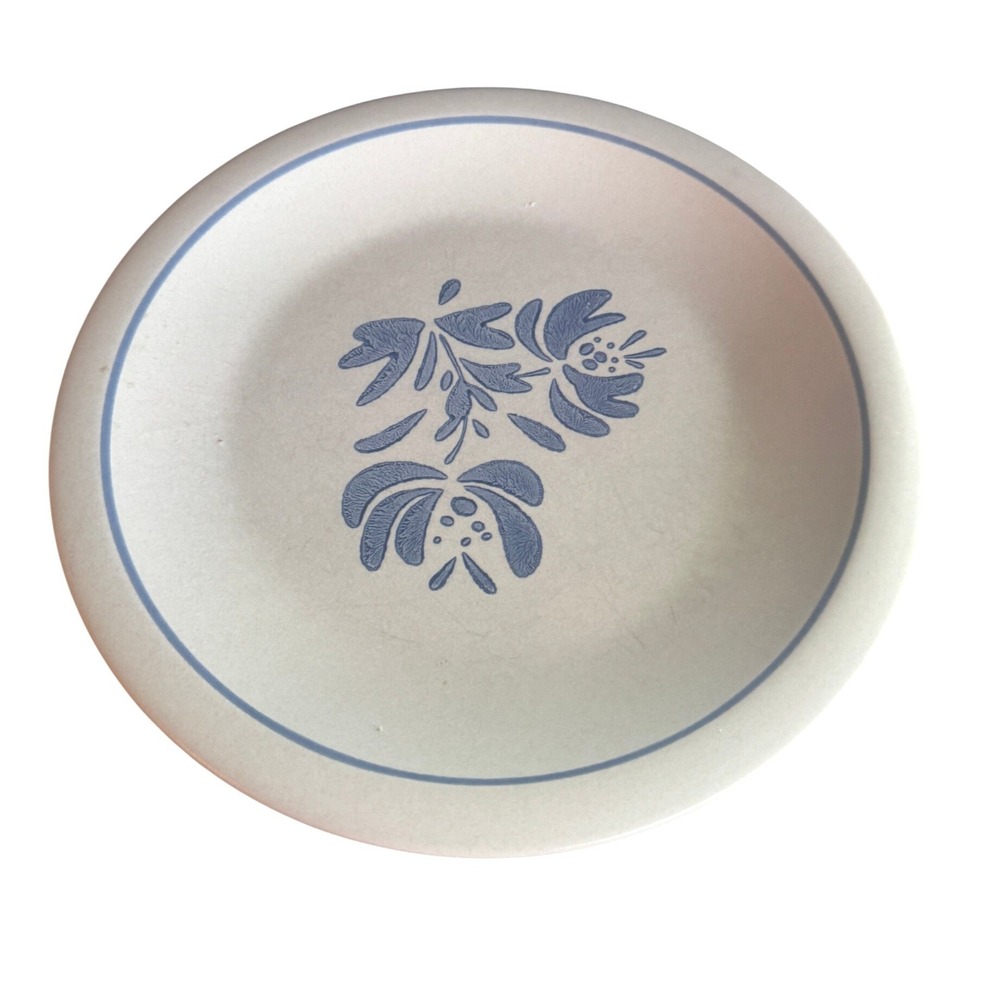 Pfaltzgraff Yorktowne Dinner Plate‎ 10.5" Blue Floral Stoneware USA